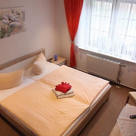 Pension & Gasthof Storchennest Gross Quassow Extérieur photo