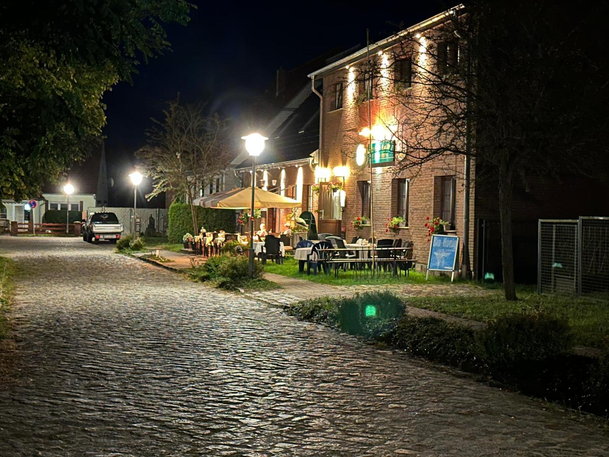 Pension & Gasthof Storchennest Gross Quassow Extérieur photo