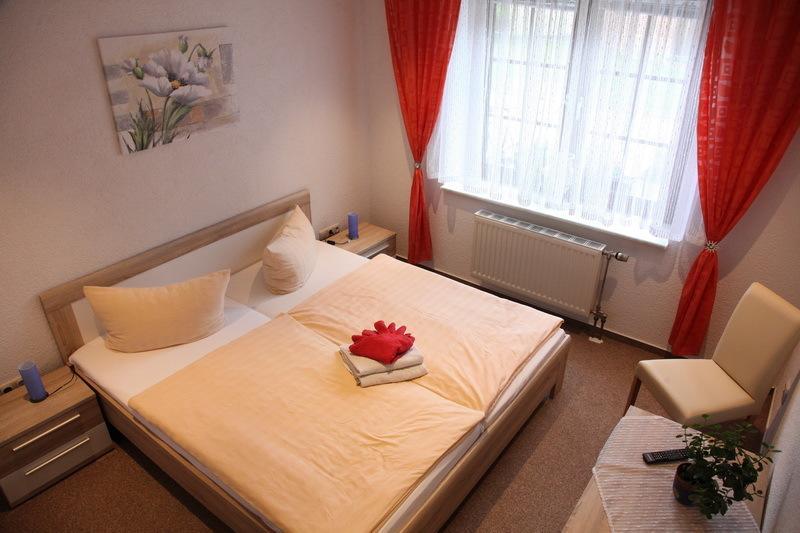 Pension & Gasthof Storchennest Gross Quassow Extérieur photo