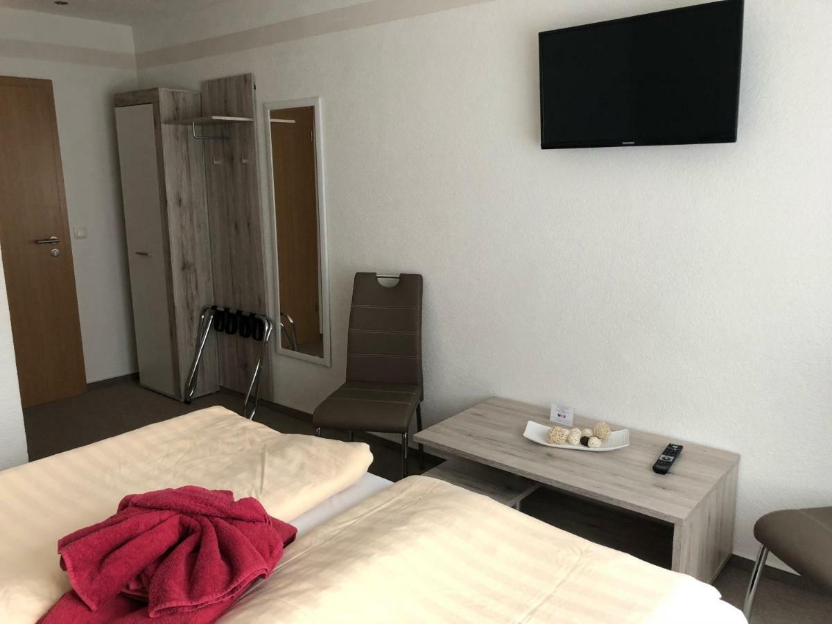 Pension & Gasthof Storchennest Gross Quassow Extérieur photo